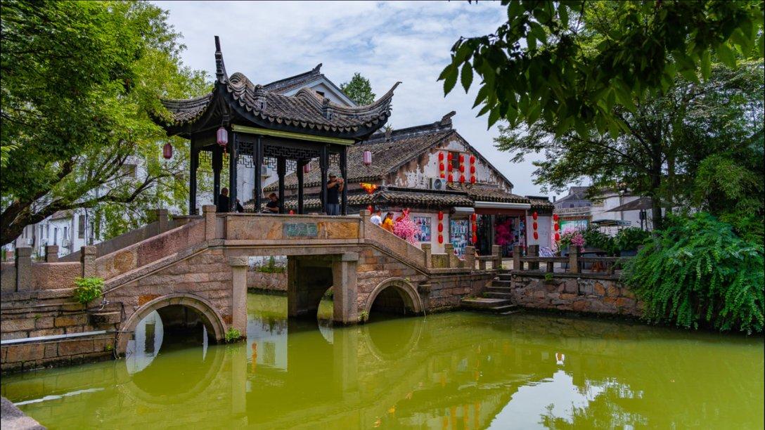 绯雨骑士团
